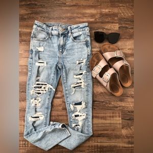 American Eagle distressed jeans Size 2